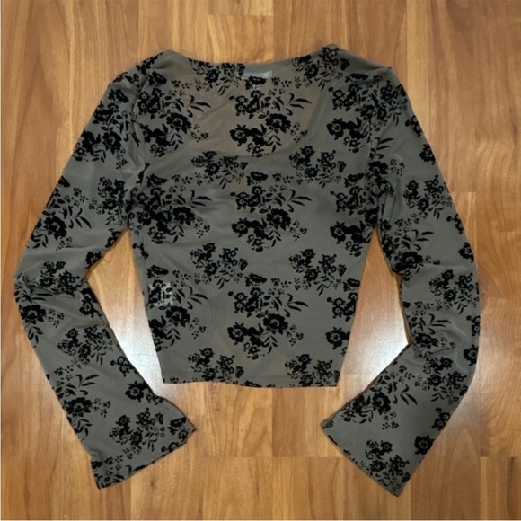 Ruched Floral Burnout Long Sleeve Top - Olive Green - Picture 6 of 6